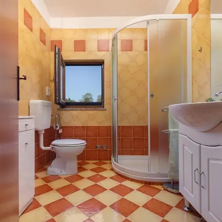 Apartment With A Parking Space - 24279 Rovinj